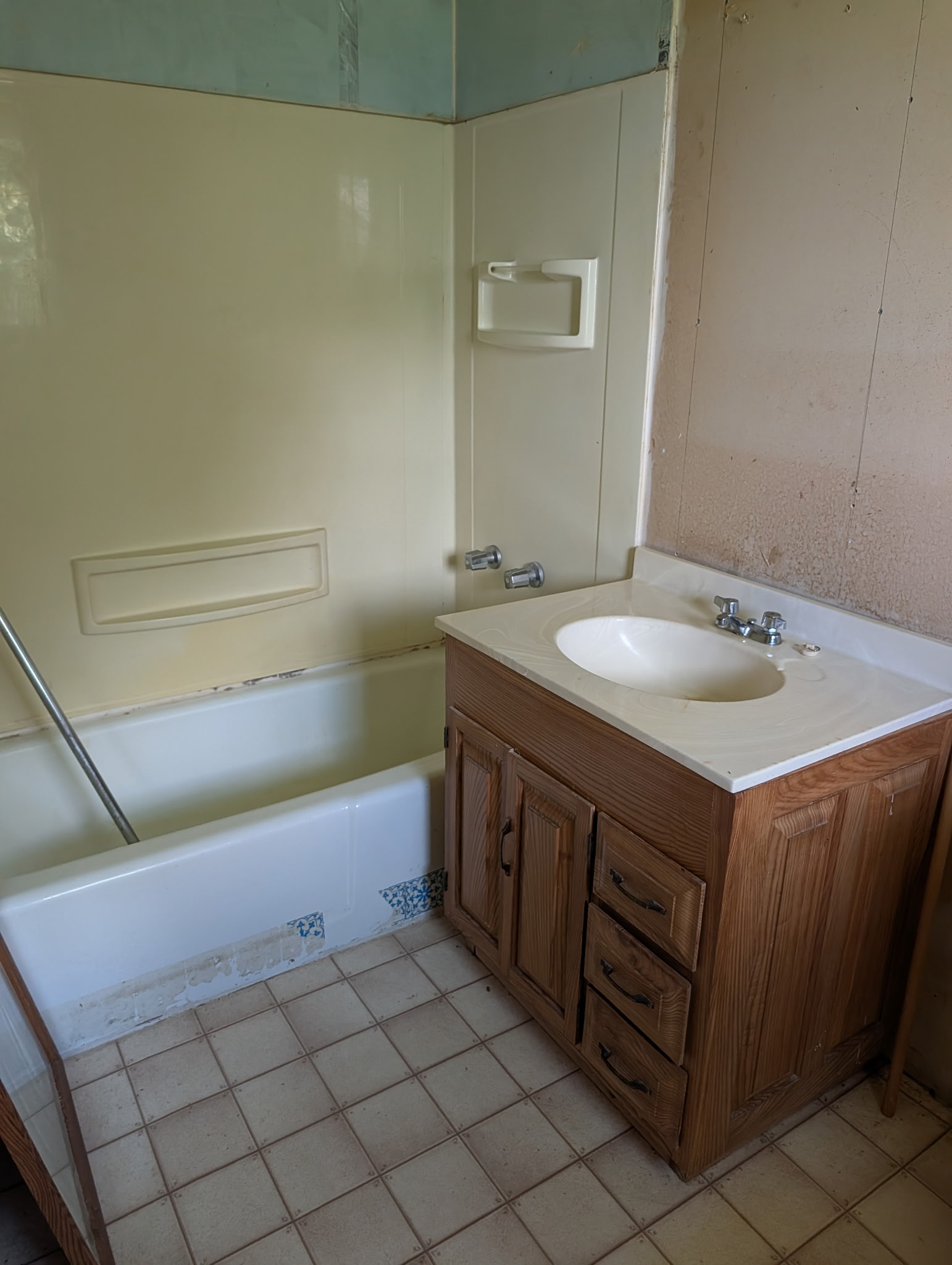 Upstairs bathroom